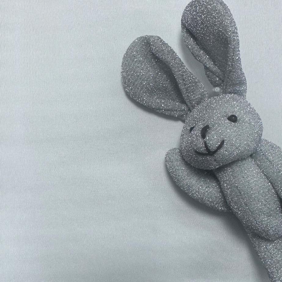 Acetátová tkanina ako základná tkanina pásky