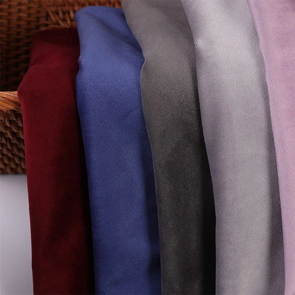 Holandská zamatová látka na pohovku