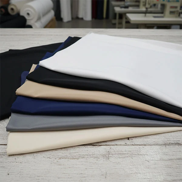 Viskózová kalandrovaná podšívka Viskózová kalandrovaná podšívka